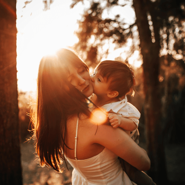 mom and son (600 x 600 px)